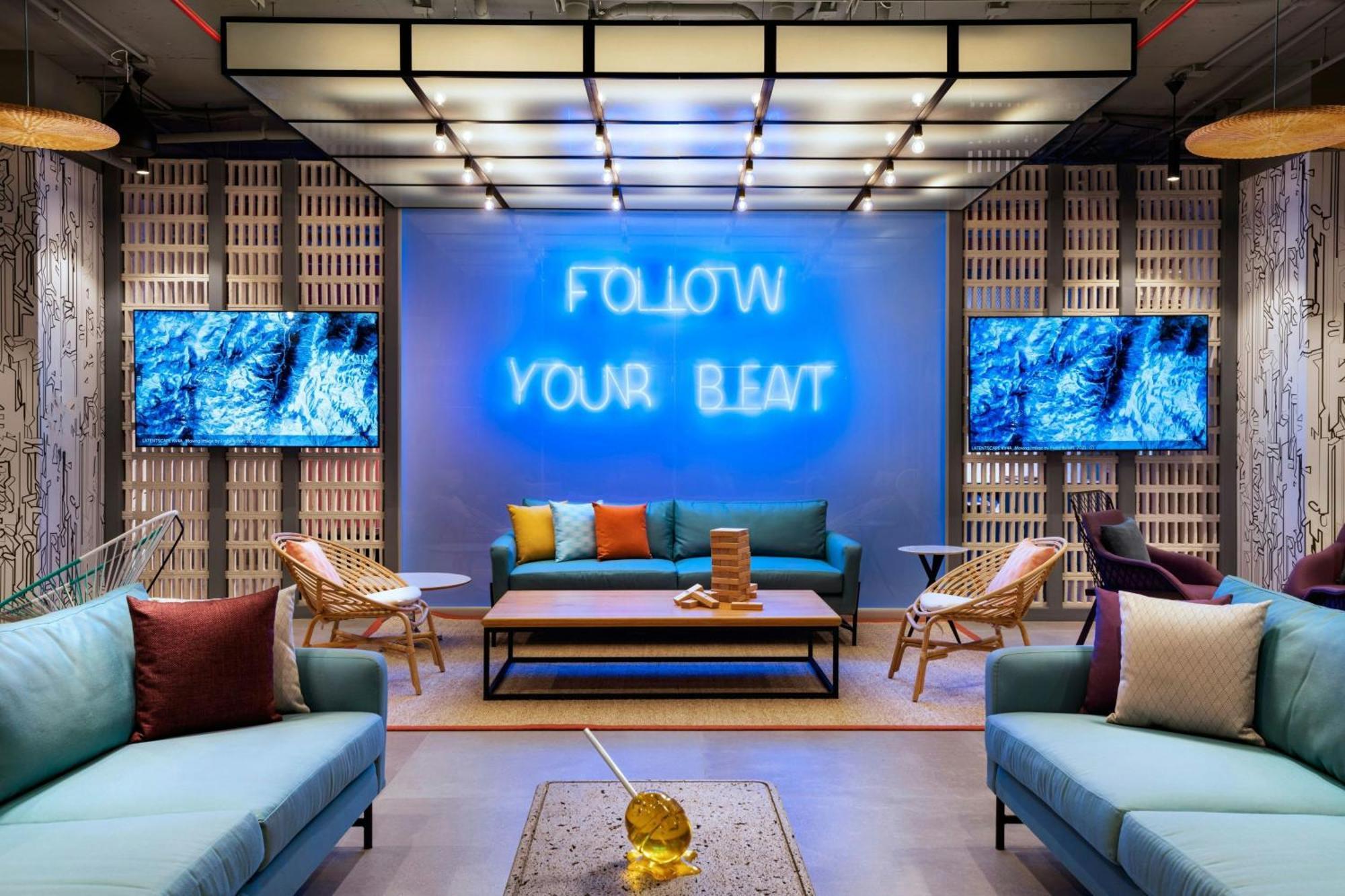 Aloft Playa Del Carmen Hotel Exterior photo The lobby of the hotel