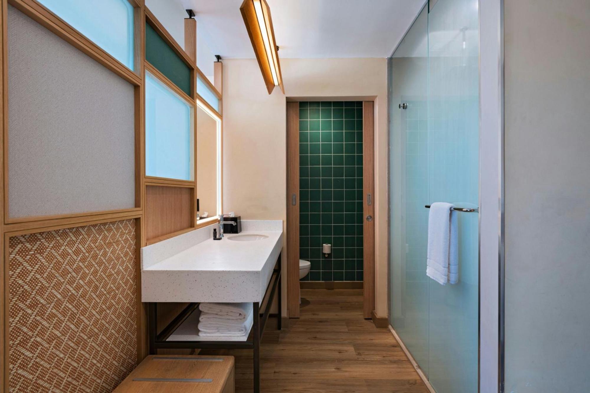 Aloft Playa Del Carmen Hotel Exterior photo Bathroom